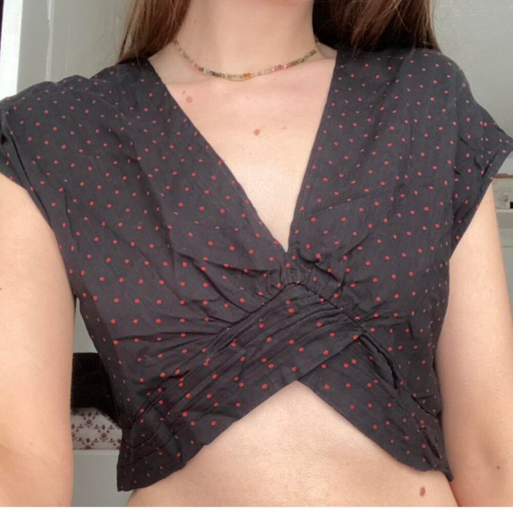 Zara Polka Dot V-Neck Cropped Ruffle Cap Sleeve Blouse – Size Small‎ ❤️